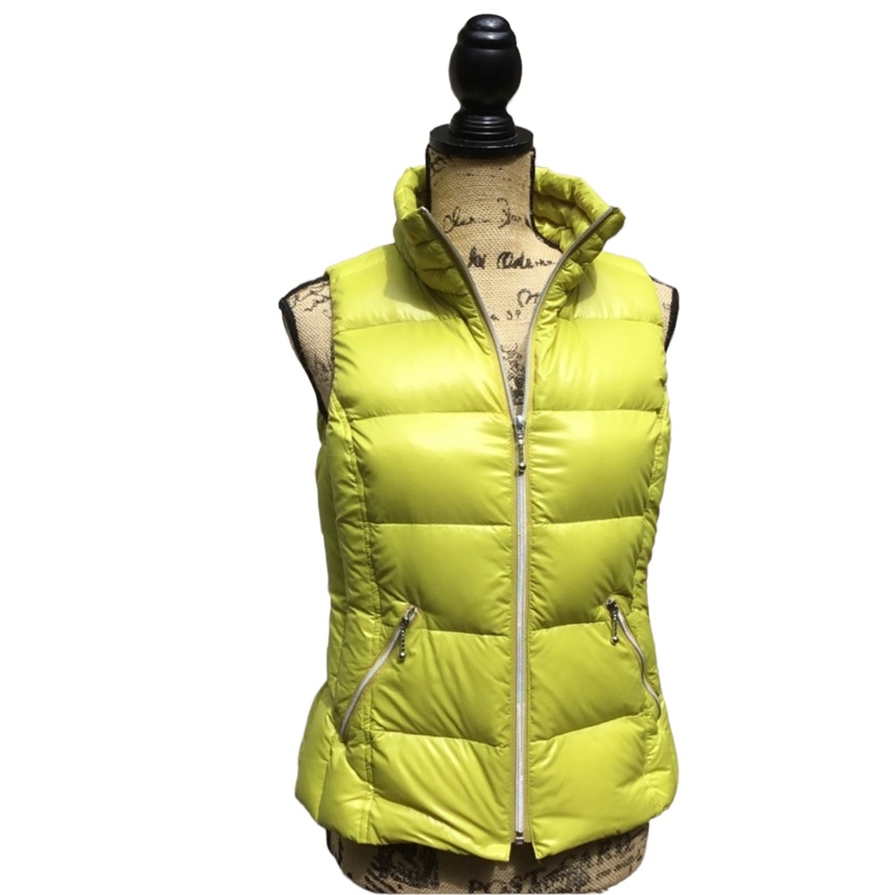 Coatology Classic Short Down Puffer Vest Neon Green